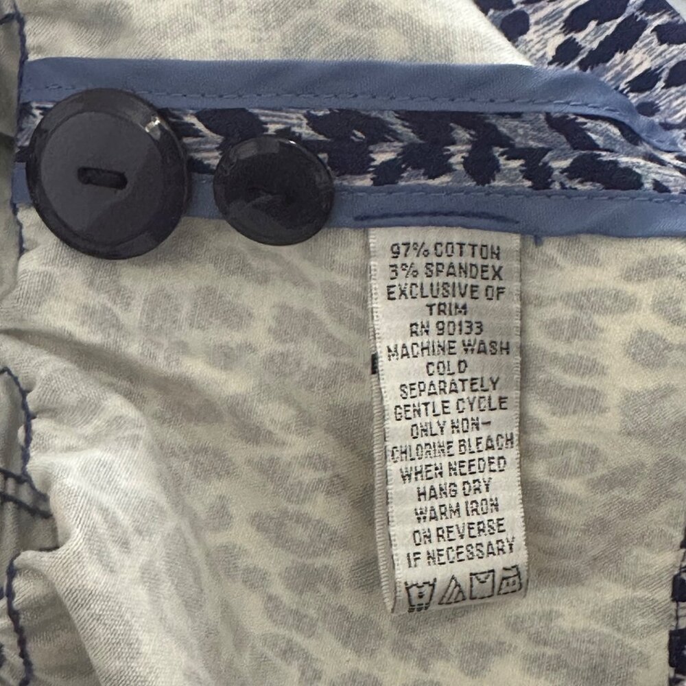 Joan Rivers Small Blue & White Animal Print Button-Up Blazer Jacket 3/4 Sleeve - Picture 5 of 7